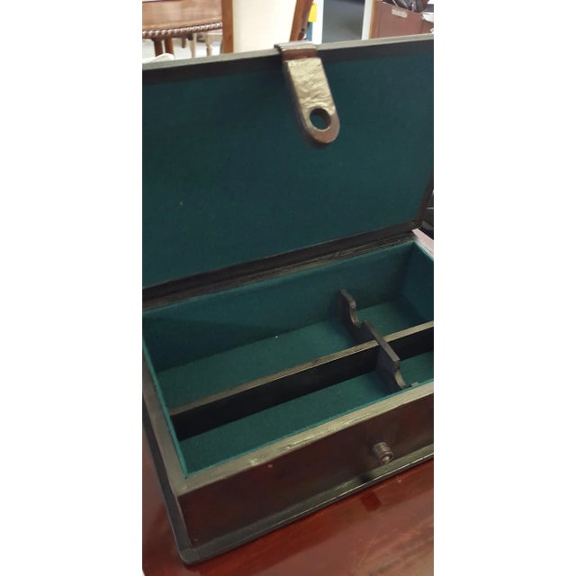 Brown Traditional Leather and Wood Embossed Cigar Box For Sale - Image 8 of 9