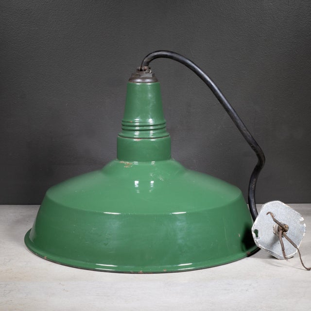 Early 20th Century Smoot-Holman Enameled 18" Porcelain Green Industrial Pendant Light c.1930 For Sale - Image 5 of 5