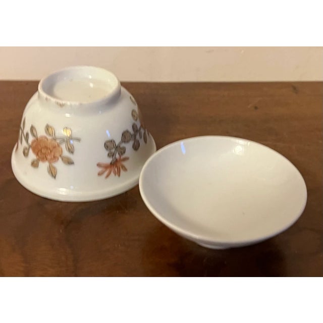 Ceramic Antique 18th Century Chinese Export Porcelain Tea Cup or Bowl and Cover For Sale - Image 7 of 12