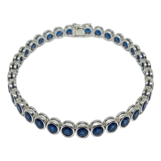 Elegant 18k Gold Blue Sapphire Bracelet, 17.38 Carats For Sale