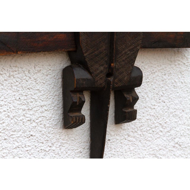 Finely Carved Bambara Lizard Guardian For Sale - Image 4 of 8