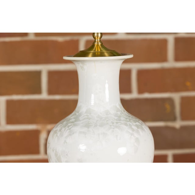 Traditional Pair of White Porcelain Vase Table Lamps on Lucite Bases with Textured Décor For Sale - Image 3 of 12