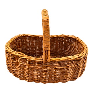 Petit Vintage 1980s Handwoven Wicker Gathering Basket With Handle For Sale