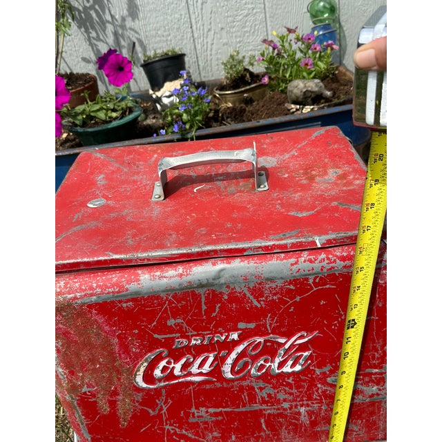 Metal Vintage Coca-Cola Embossed Steel Picnic Cooler Progress Refrigerator Original For Sale - Image 7 of 11