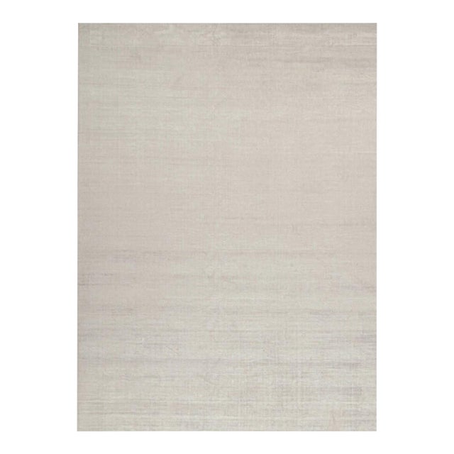 2010s Rug & Kilim’s Plain Modern Rug in Solid Silver and Off-White Tone-on-Tone - 11x15 For Sale