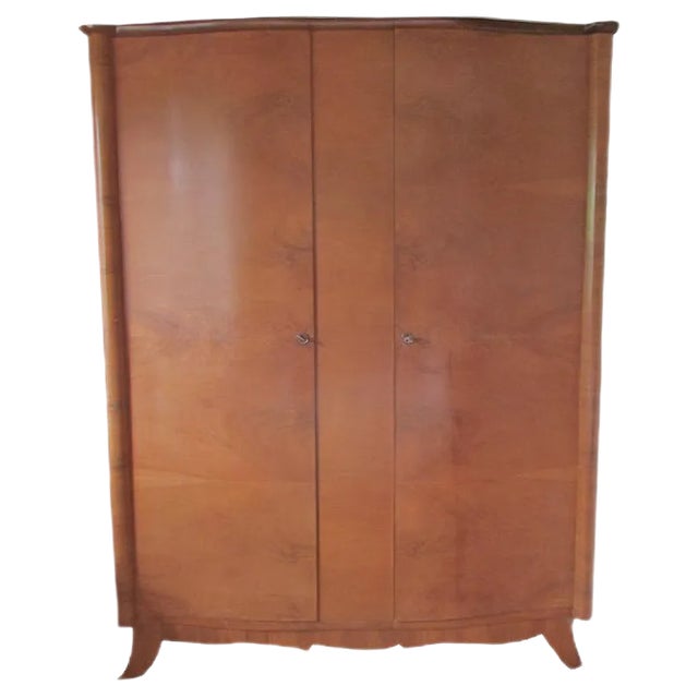 Small Vintage Scandinavian Cabinet in Walnut Veneer, 1940s For Sale