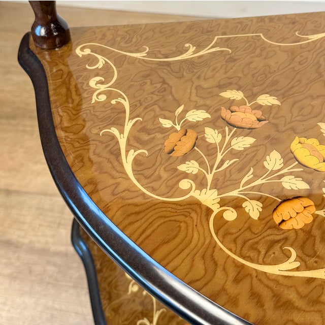 1970s Vintage Italian Rococo Marquetry Fruitwood 3-Tier Corner Shelf For Sale - Image 5 of 13