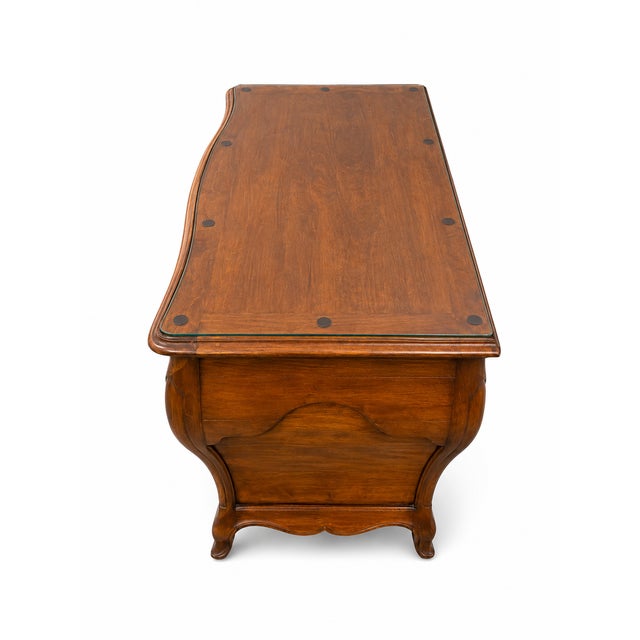 Brown 18th Century Louis XV Bordeaux Commode in Mahogany and Bronze, 1920s For Sale - Image 8 of 10