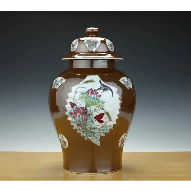 Chinese 19th Century Chinese Export Porcelain Famille Rose Batavian Glaze Vase For Sale - Image 3 of 11