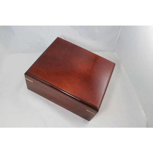 Wood Jewelry Box / Trinket Box Storage organizer Preowned vintage condition.
