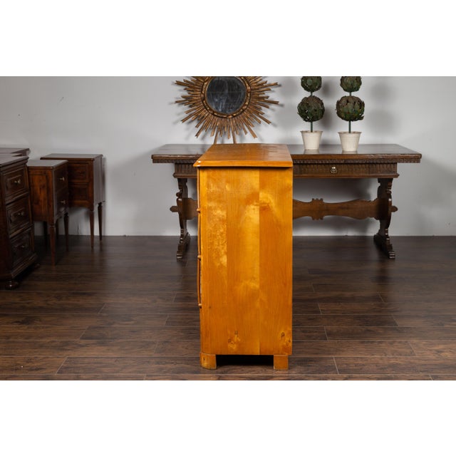 Austrian 1870s Biedermeier Style Four-Drawer Chest with Bookmarked Birch Veneer For Sale - Image 4 of 12