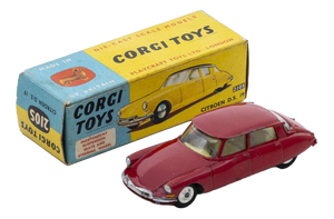 Nº 210 S Citroen DS 19 from Corgi Toys