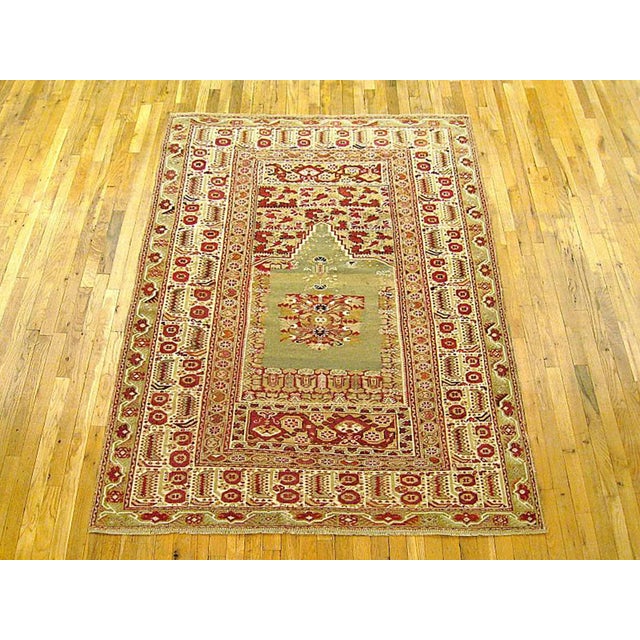 Vintage Turkish Ghiordes Decorative Rug, Small size, with Medium blue Field A gorgeous vintage Turkish Ghiordes carpet,...