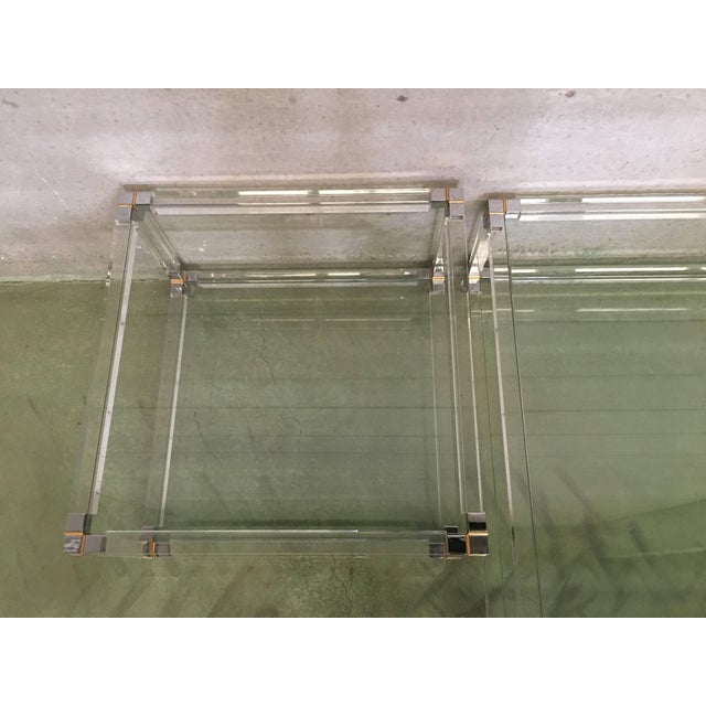Pair of Late 20th Century Square Lucite Coffee Tables with Chromed Metal Details For Sale - Image 4 of 18