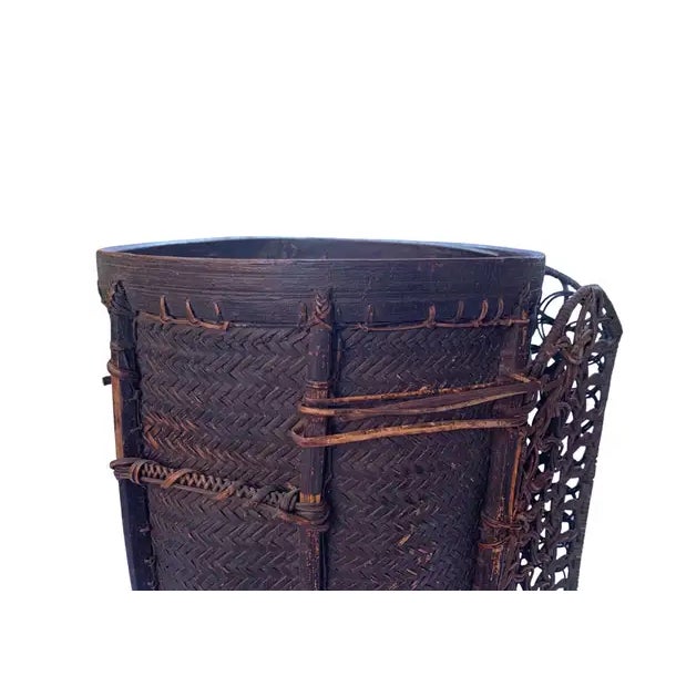1980s Vintage Rattan Basket Dayak Tribe Hand-Woven From Kalimantan, Borneo For Sale - Image 5 of 10