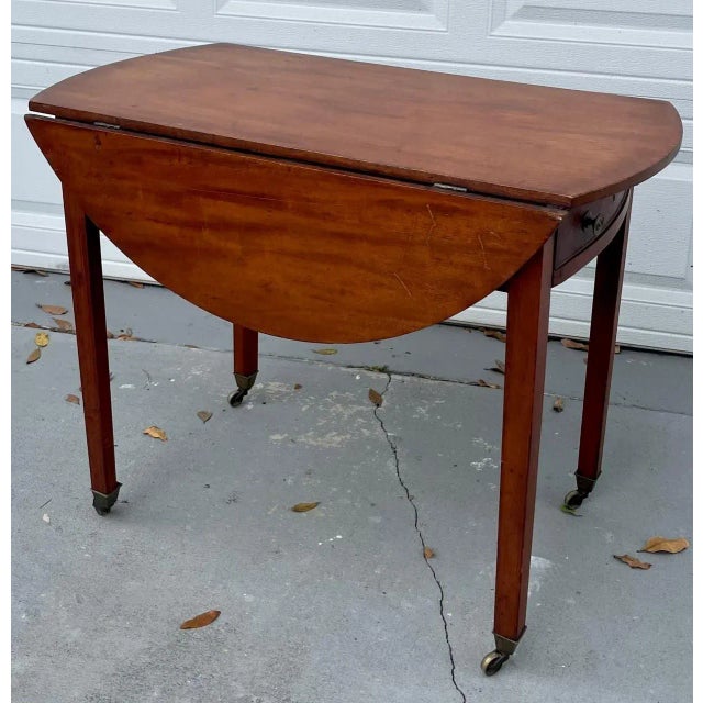 English Early 19th Century Mahogany Pembroke Table. For Sale - Image 13 of 13