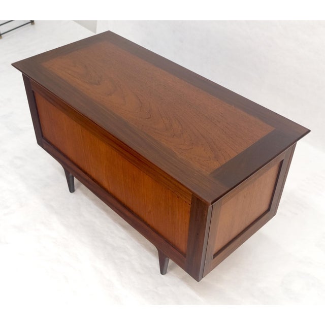 Danish Mid Century Modern Teak Hope Chest Trunk Storage MINT For Sale - Image 15 of 15
