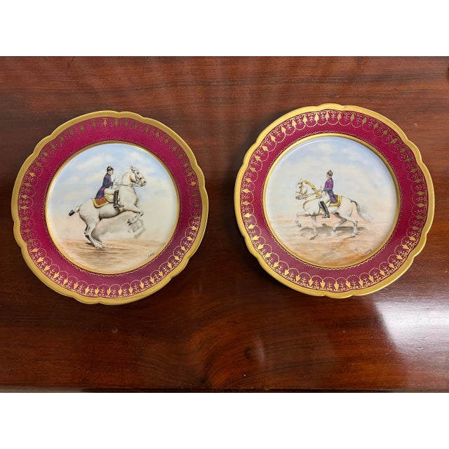 Red Pair, French Signed Charles Pillivuyt Opposing Napoleonic Horseback Plates 9.5" C. 1870 For Sale - Image 8 of 8