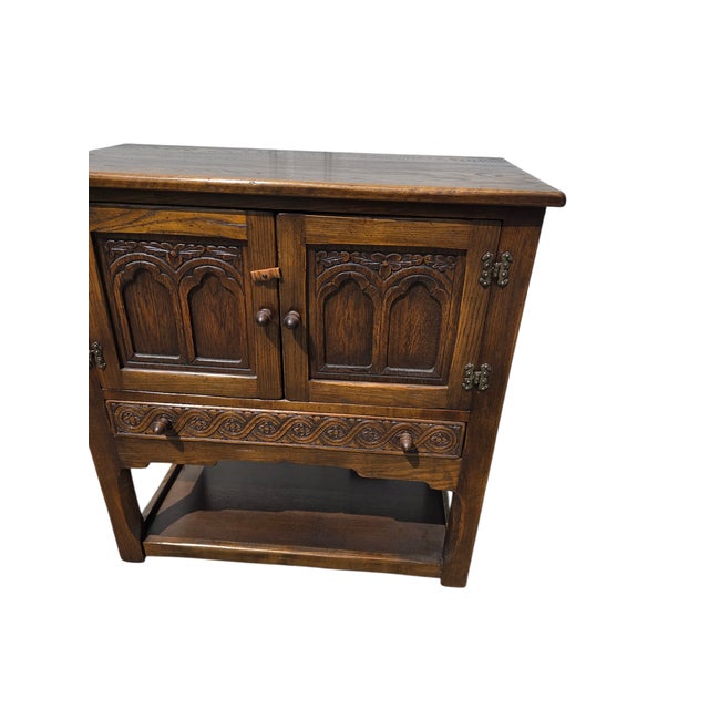 Ethan Allen 1980s Ethan Allan Charter Oak Jacobean Server Sideboard Bar Cabinet Made in England For Sale - Image 4 of 16