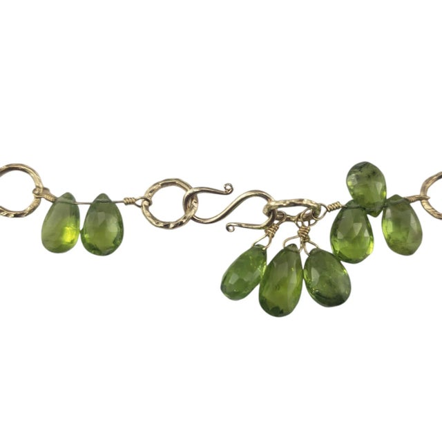 Late 20th Century 14k Yellow Gold Yellow Green Peridot Briolette Beaded Choker For Sale In New York - Image 6 of 9