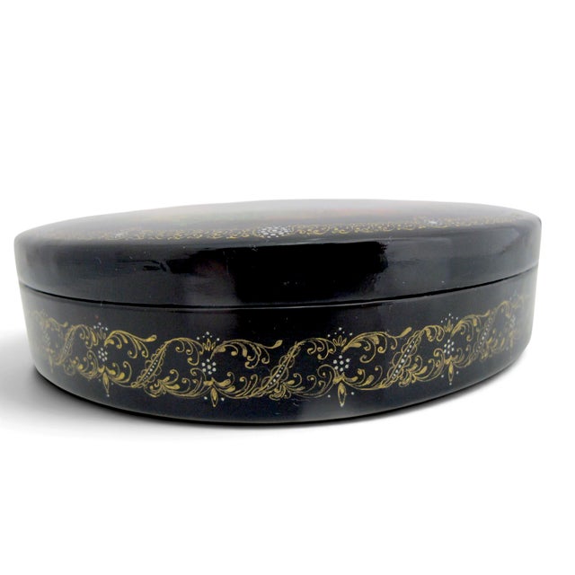 1990s Russian Fairy Tale Dead Princess & 7 Bogatyrs Hand Painted Lacquer Box For Sale - Image 5 of 8