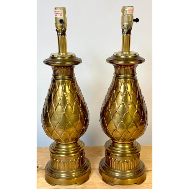 Pair of Hollywood Regency Brass Artichoke Table Lamps by Stiffel, 1960s For Sale - Image 11 of 15