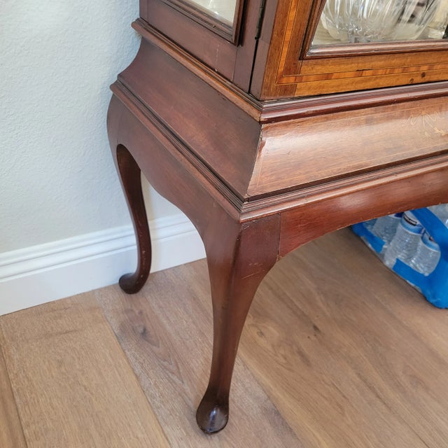 Victorian Late 19th Century Victorian Glass Mahogany Display Cabinet For Sale - Image 3 of 13