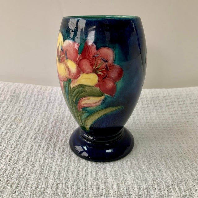 Art Nouveau Moorcroft "Freesia" Cobalt Blue Pottery Vase 5" Rare Design For Sale - Image 3 of 10