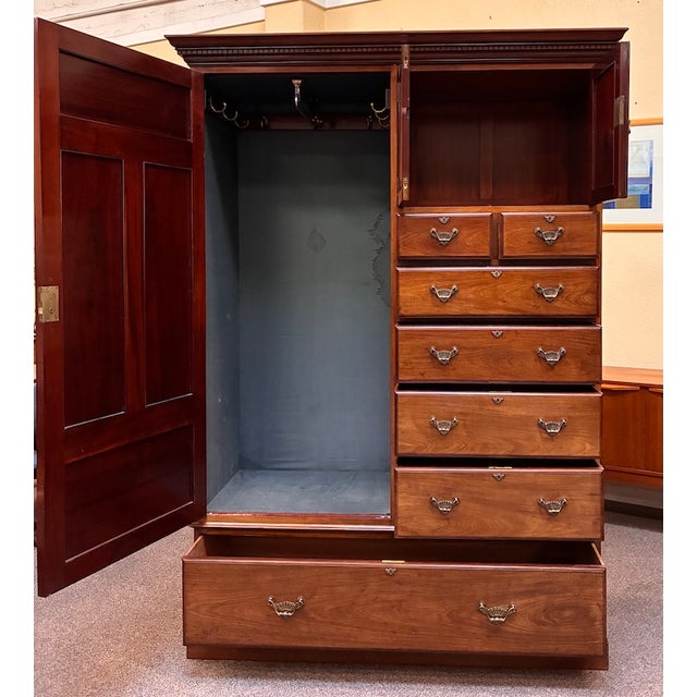 English Nineteenth Century English Compactum / Armoire With Cedar Interior - Custom Made - Circa 1890 - Uk Import For Sale - Image 3 of 10
