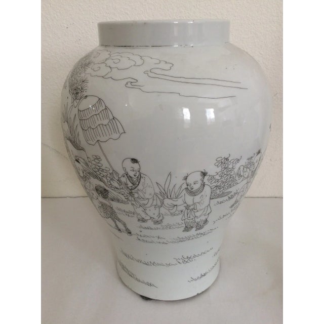 Chinoiserie 2000s Large Porcelain Ginger Jar For Sale - Image 3 of 6