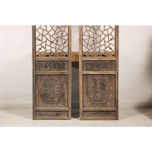 Pair of Chinese Hand-Carved Lattice Architectural Panels, circa 1900 For Sale - Image 4 of 18