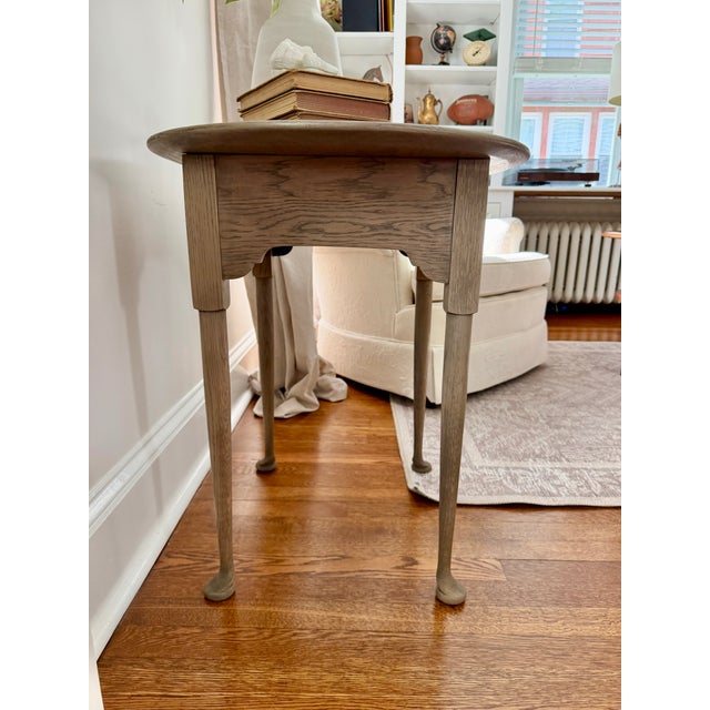 Vintage Queen Anne Style Refinished Oval Tiger Oak Side Table With Cabriole Legs and Scalloped Skirt For Sale - Image 10 of 10