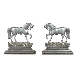 Early 20th Century Pair of English Turn of the Century Metal Bookends Depicting Prancing Horses For Sale