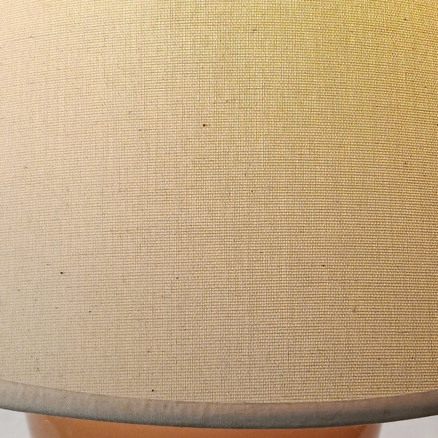 Vintage & Elegant Coral Colored Glass Ginger Jar Table Lamp With a Brass Base For Sale - Image 11 of 13