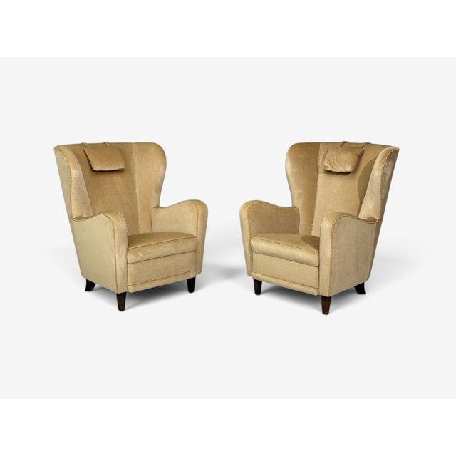 1950s Finnish Modern, Wingback Chairs, Beige Velvet, Wood, Finland, 1950s For Sale - Image 5 of 12