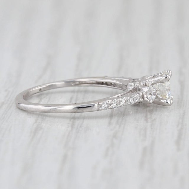 0.82ctw Round Diamond Engagement Ring 14k White Gold Size 7 Cathedral Band For Sale In Greensboro - Image 6 of 8