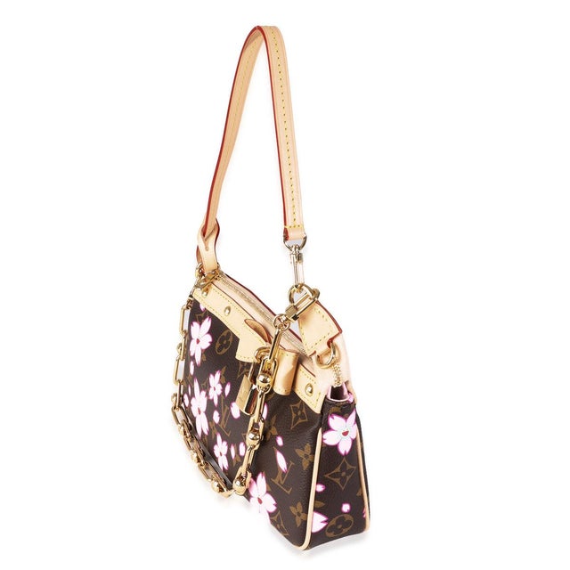 Item #: Z147072 Interior Material: Microfiber Dimensions: 8.5 x 5 x 1.75 in Features Interior: One slip pocket Strap...