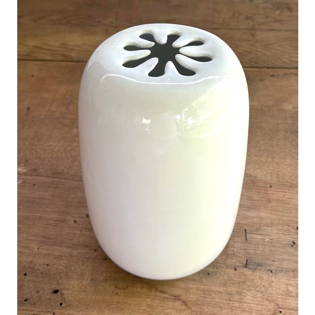 Mid-Century Modern Vintage David Gil Spark Vase for Bennington Potters - 8.75" For Sale - Image 3 of 12