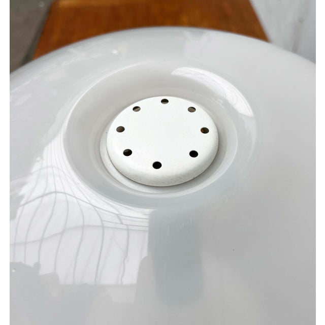 Mid-Century Modern Italian Space Age Table Lamp by Luigi Massoni for Guzzini, 1960s For Sale - Image 17 of 18