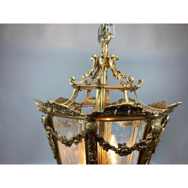 Vintage French Louis XVI Style Bronze Lantern With Elegant Gold Leaf Finish and Floral Engraved Glass For Sale - Image 9 of 11