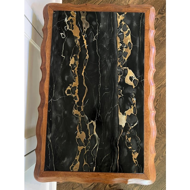 Vintage Italian Black Marble Walnut Wood Double Bevelled Edge Table For Sale In Atlanta - Image 6 of 12