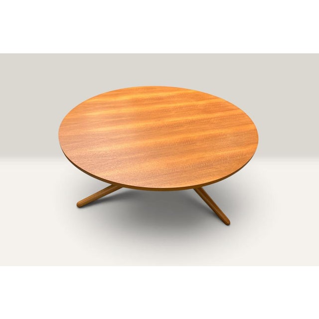 An elegant and exceptional mid-century table by Baly, produced for the Swiss company Wohnhilfe. This distinctive round...