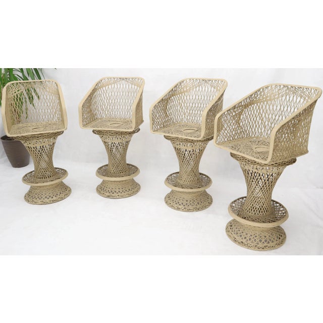 Mid 20th Century Russell Woodard Spun Fiber Glass Resin Set of 4 Outdoors Bar Stools For Sale - Image 5 of 13