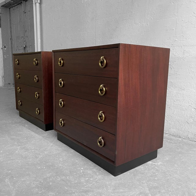 Mid 20th Century Pair of Hollywood Regency Mahogany Dressers Attributed to Gilbert Rohde For Sale - Image 5 of 12
