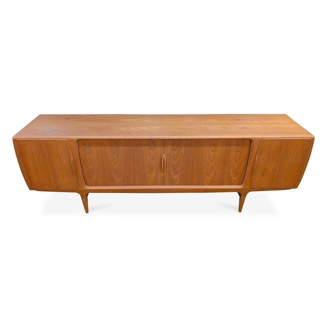 Mid-Century Modern 1950s Rare Johannes Andersen by Uldum XL Teak Sideboard, Attributed For Sale - Image 3 of 7