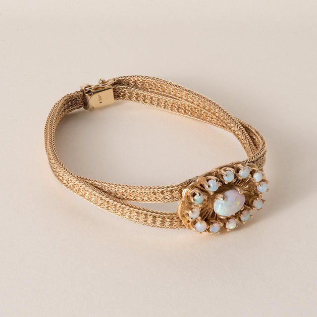 Modern Vintage 14k Gold Woven Band 3.50 Carats Opal Bracelet For Sale - Image 3 of 5