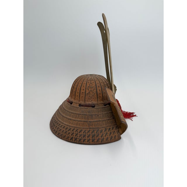 Mid 20th Century Vintage Japanese Kabuto Samurai Helmet Miniature Armor Display – Brass Maedate & Menpo Detail For Sale - Image 5 of 12
