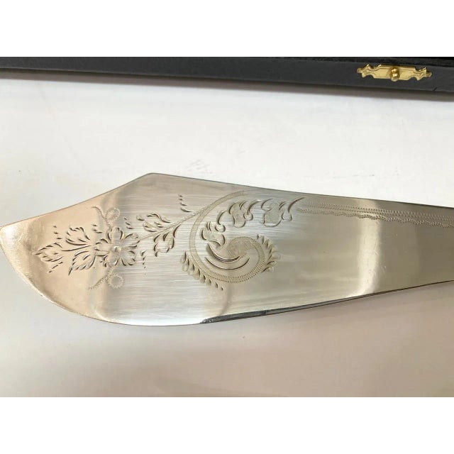 Metal Late 19th Century Mother-Of-Pearl Handled Fish Slice & Fork For Sale - Image 7 of 8