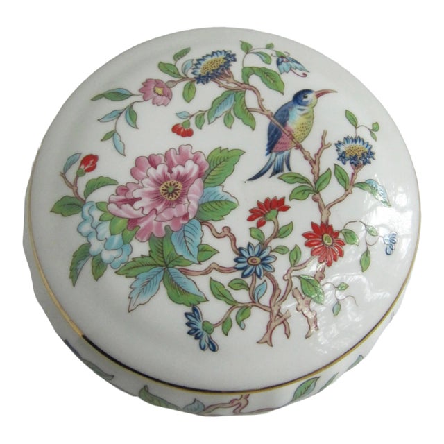 Vintage Chinoiserie English Porcelian Round Trinket Box For Sale