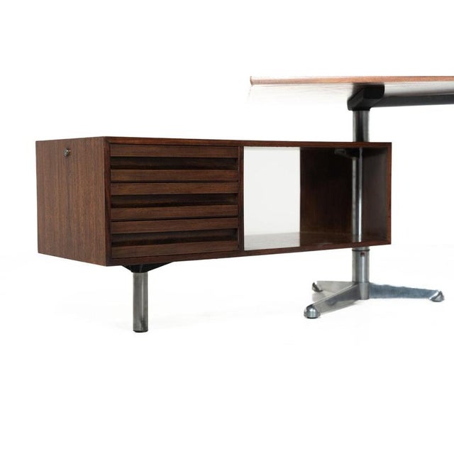 1950s T96 Boomerang Desk by Osvaldo Borsani for Tecno, Italy, 1956 For Sale - Image 5 of 18